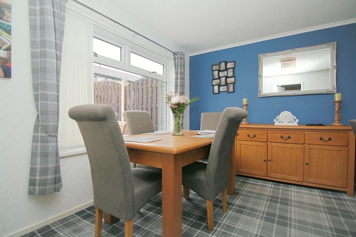Rossefield Approach, Bramley