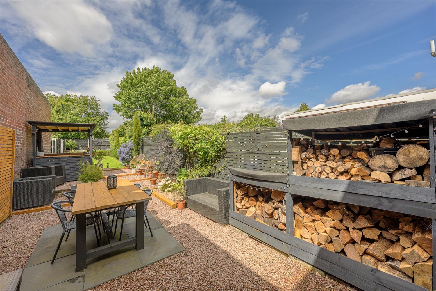 New Street, Wordsley, DY8 5RX