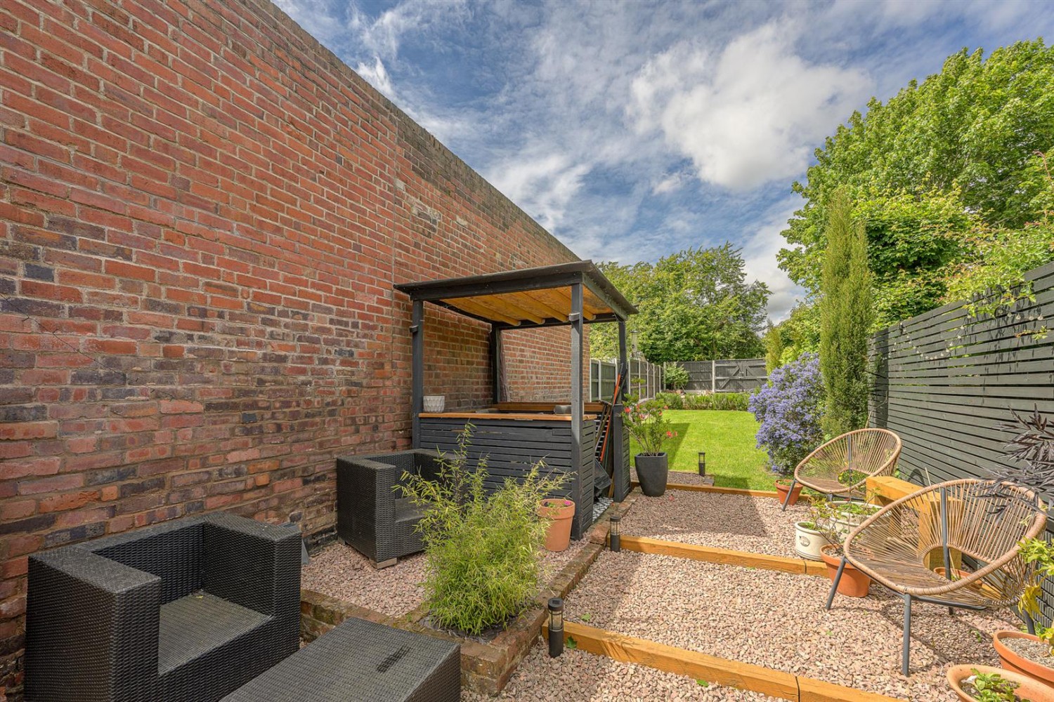 New Street, Wordsley, DY8 5RX