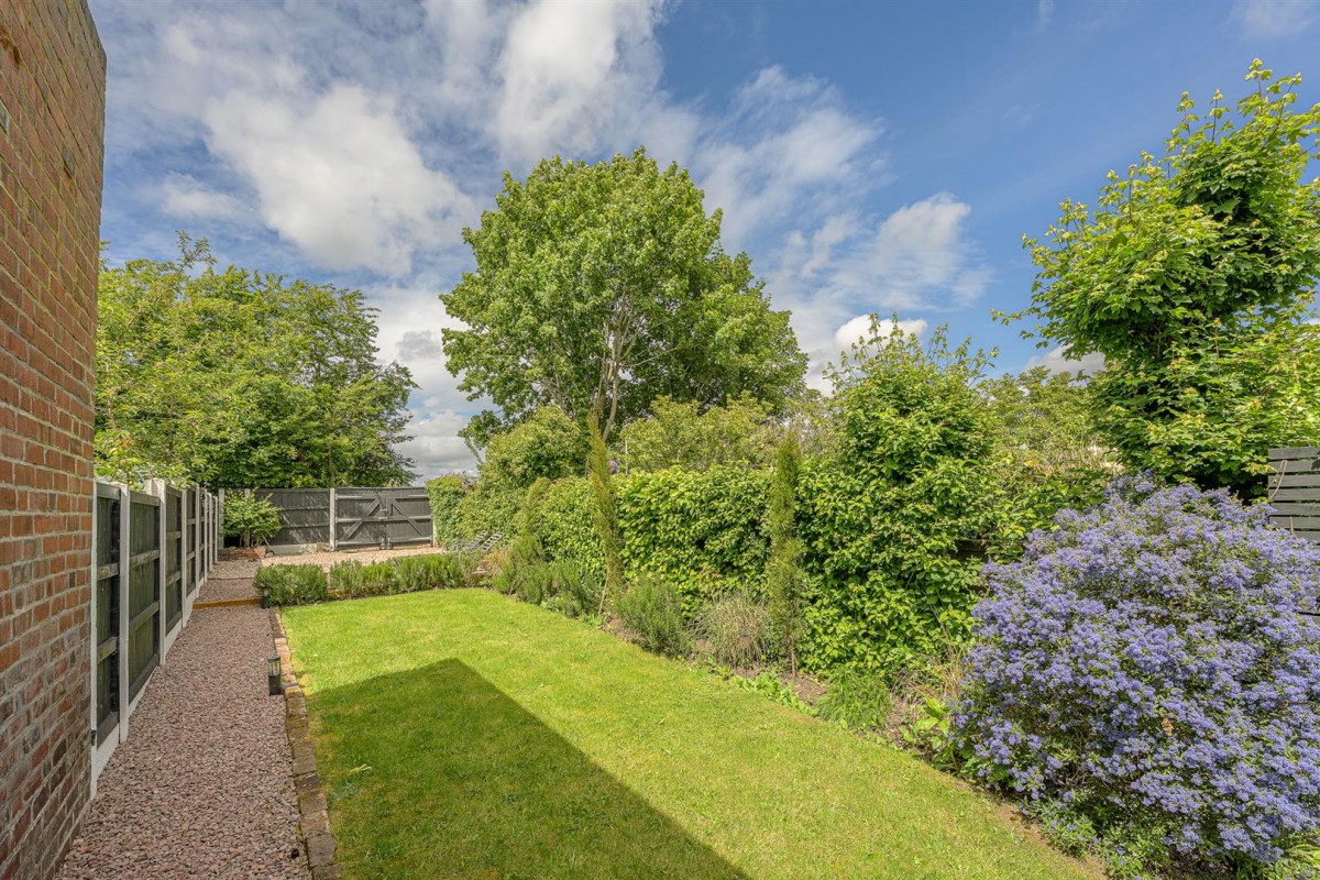 New Street, Wordsley, DY8 5RX