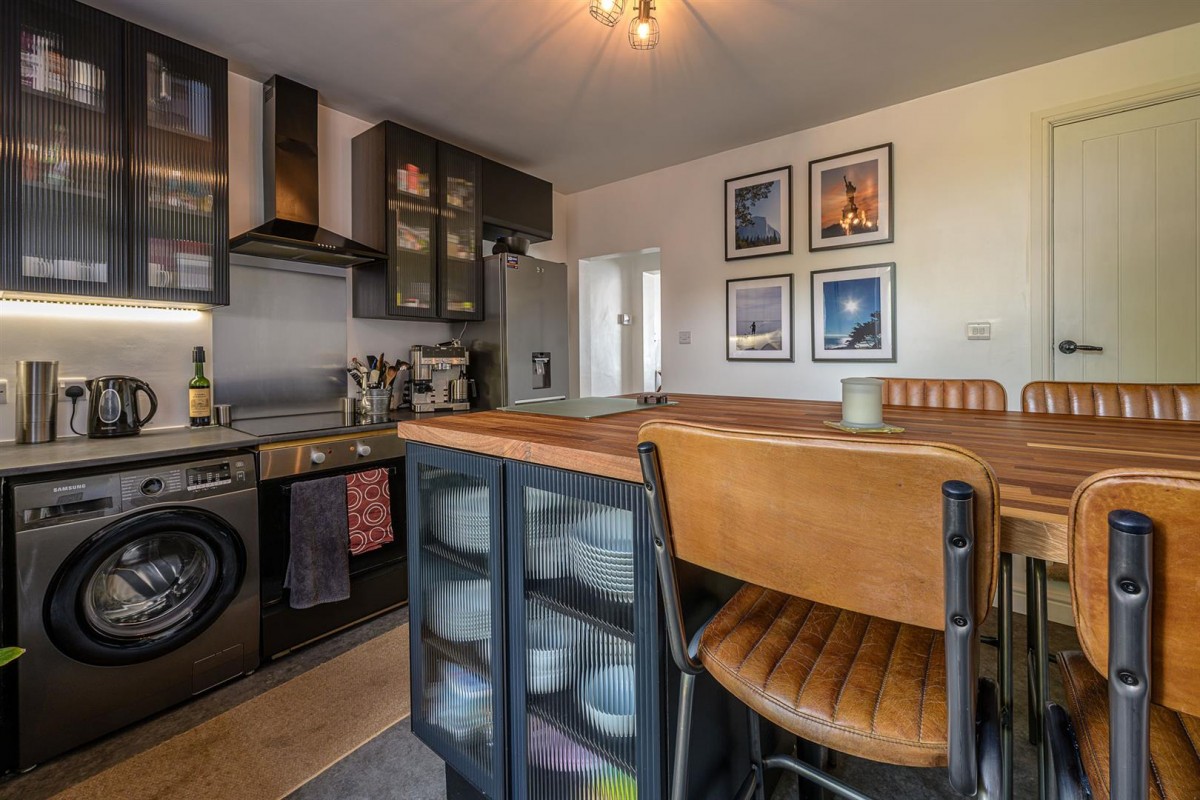 New Street, Wordsley, DY8 5RX