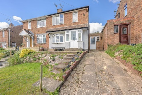 Blaze Hill Road, Kingswinford, DY6 0LA