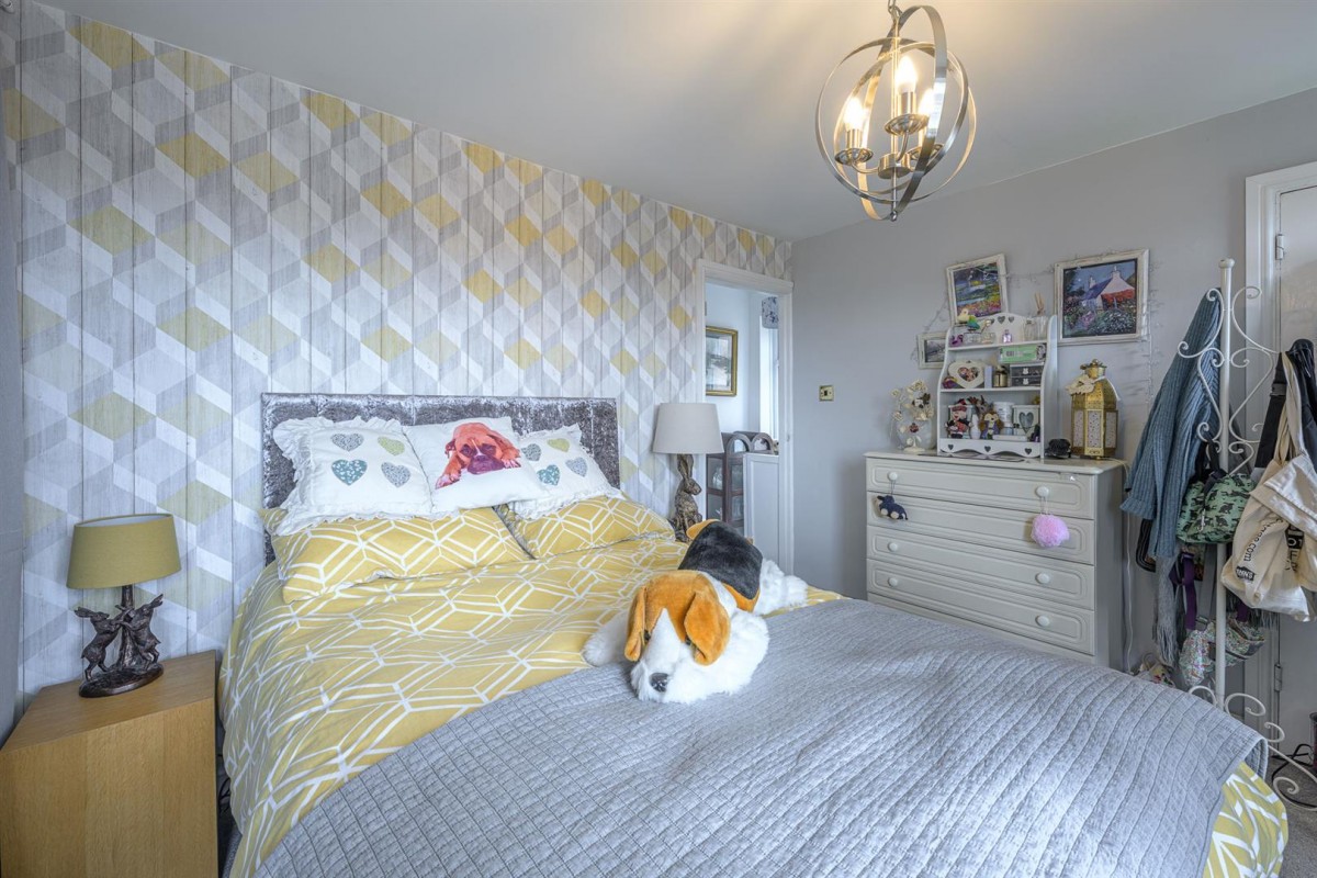 Blaze Hill Road, Kingswinford, DY6 0LA