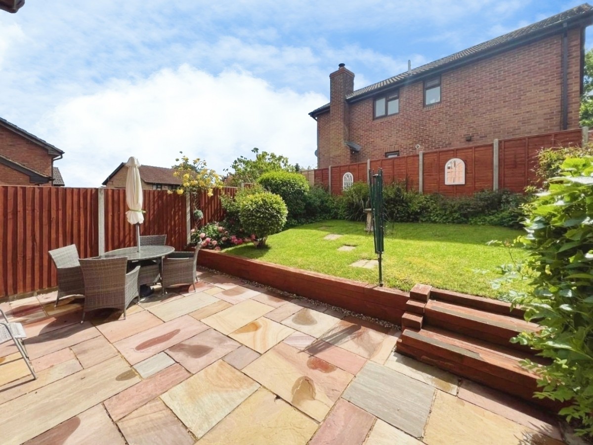Shutehay Drive, Cam, Dursley