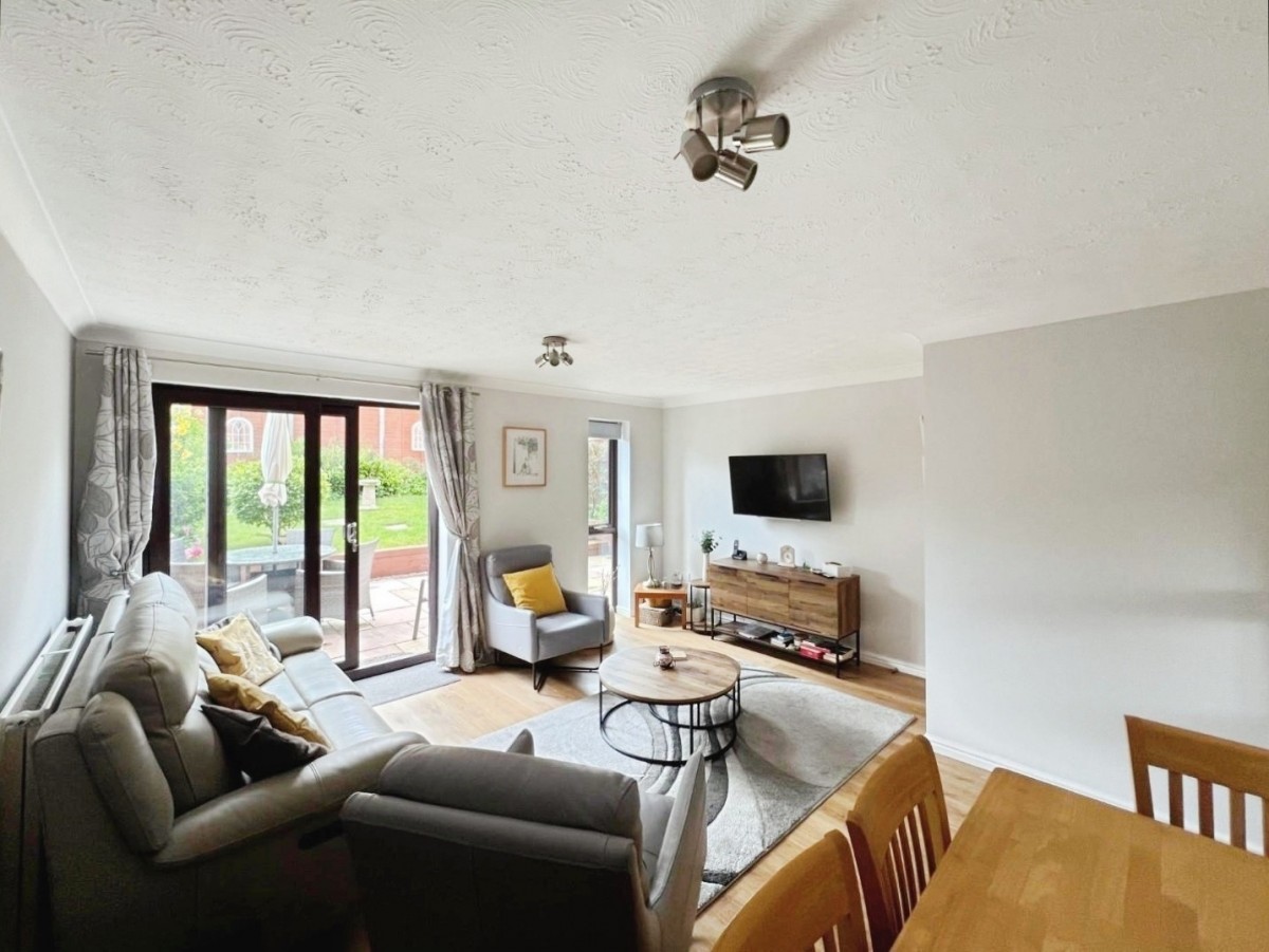 Shutehay Drive, Cam, Dursley