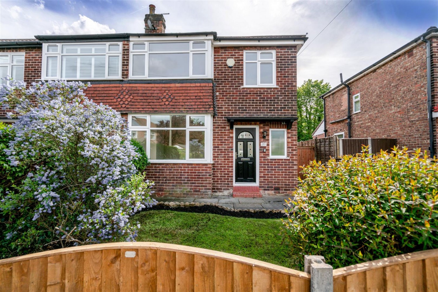 3 bedroom House to let in Boothfield, Eccles, Manchester, M30 8HT