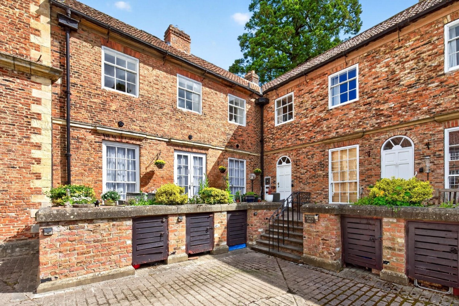Stansfield Court, Goldsborough, Knaresborough, HG5 8NR