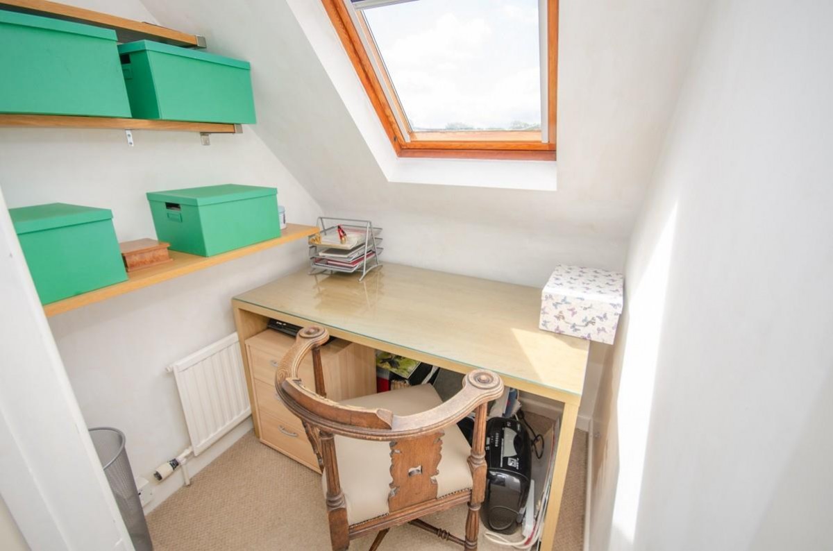Park Crescent, Frenchay, Bristol, BS16 1NZ