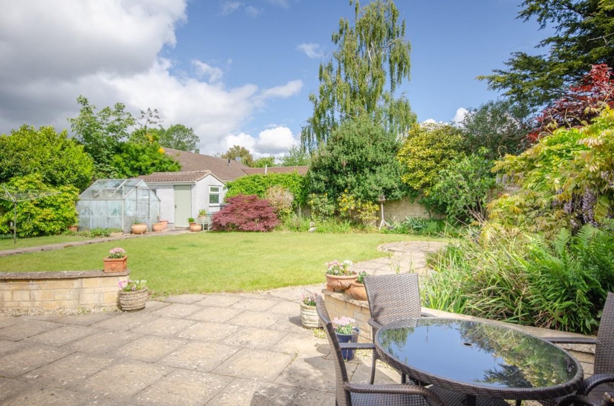 Park Crescent, Frenchay, Bristol, BS16 1NZ