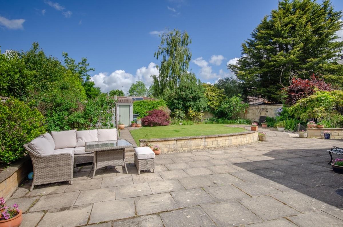 Park Crescent, Frenchay, Bristol, BS16 1NZ