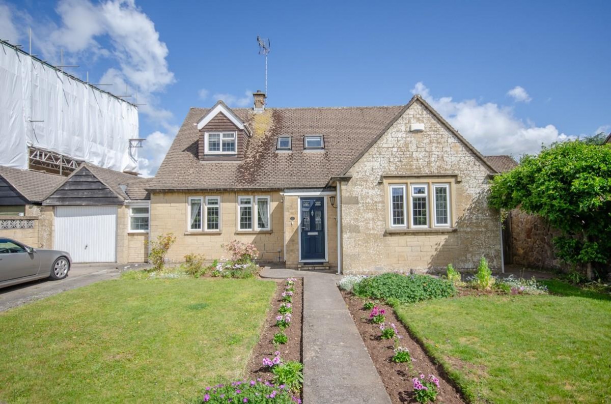 Park Crescent, Frenchay, Bristol, BS16 1NZ
