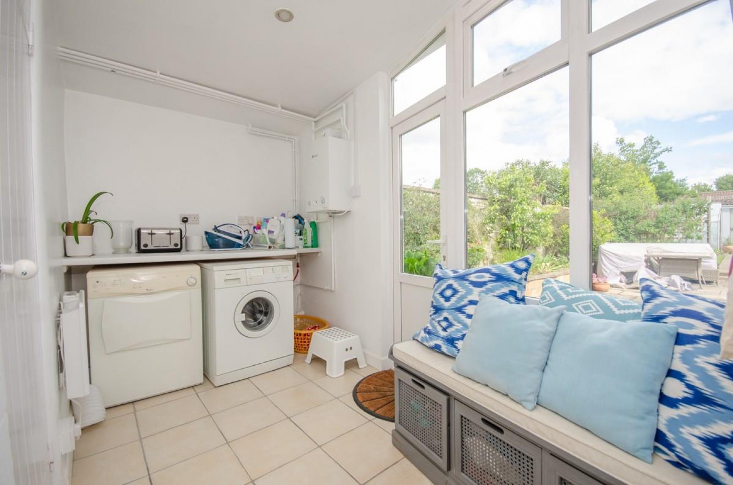 Park Crescent, Frenchay, Bristol, BS16 1NZ