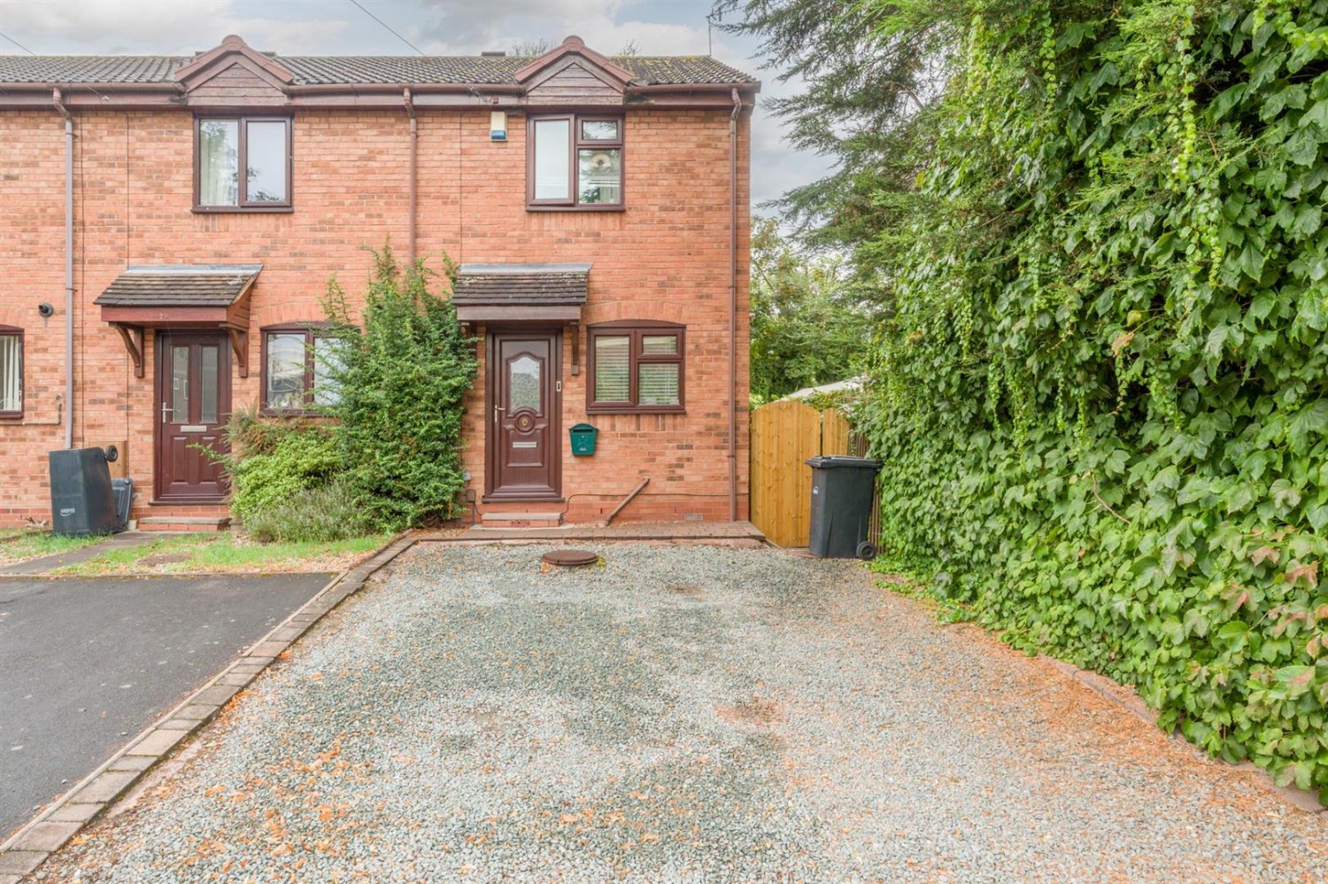 Mamble Road, Wollaston
