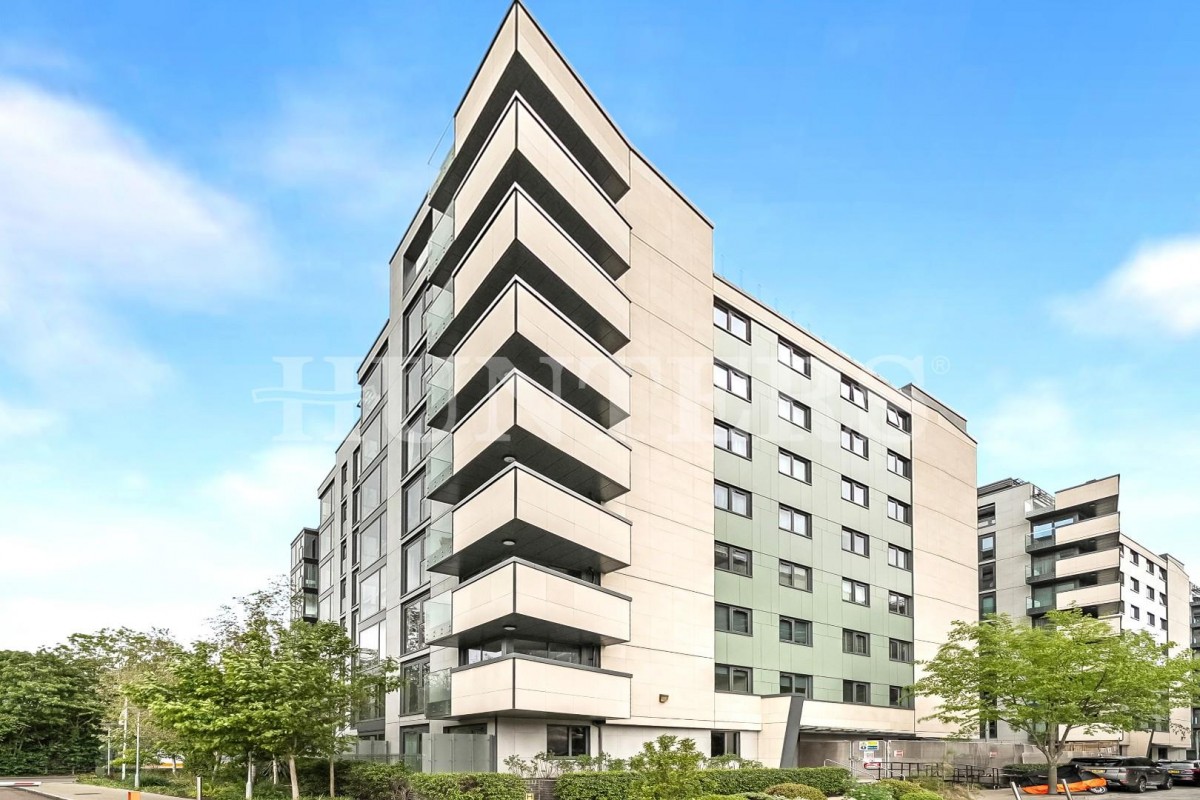 Lapwing Heights, London, N17