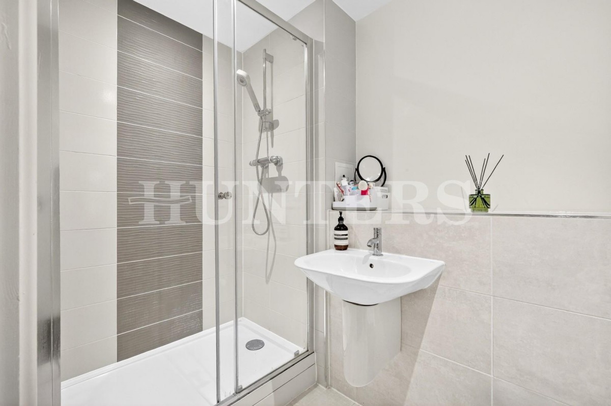 Lapwing Heights, London, N17