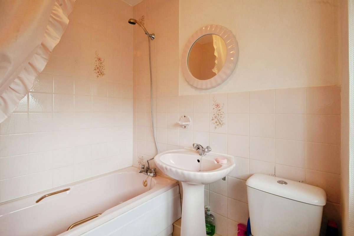 Lowedges Road, Lowedges, Sheffield, S8 7JJ