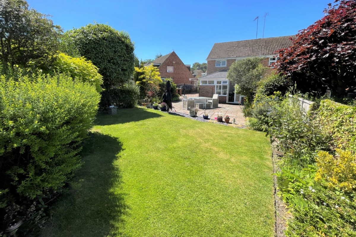 Longwood Crescent, Leeds