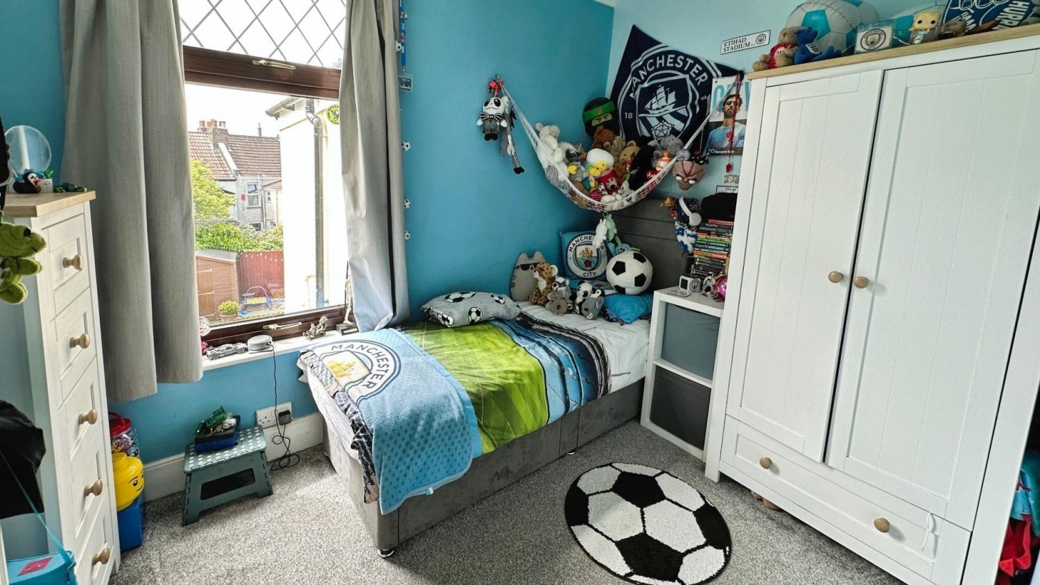 2 bedroom House for sale in Pound Lane, Fishponds, Bristol