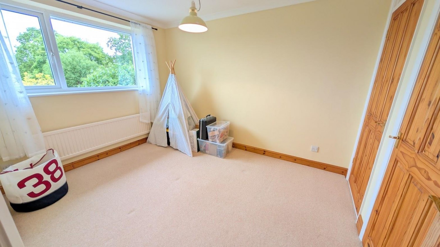 Cumbria Close, Thornbury, South Gloucestershire