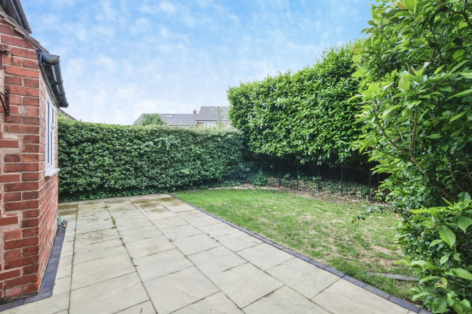 Ernsford Close, Dorridge, B93 8QT