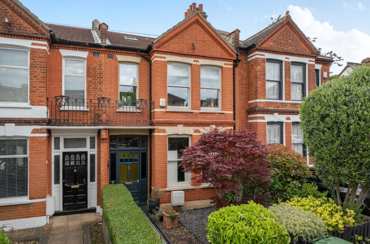 Merchiston Road, London, SE6 1SH