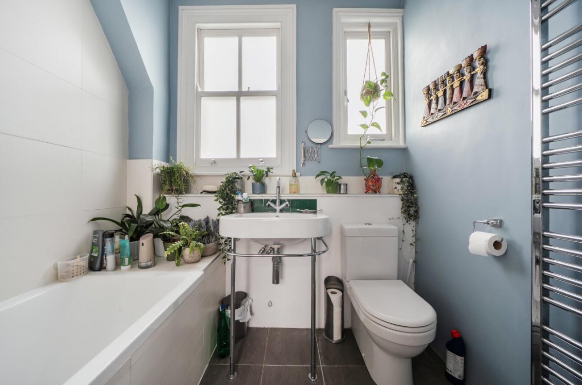 Merchiston Road, London, SE6 1SH