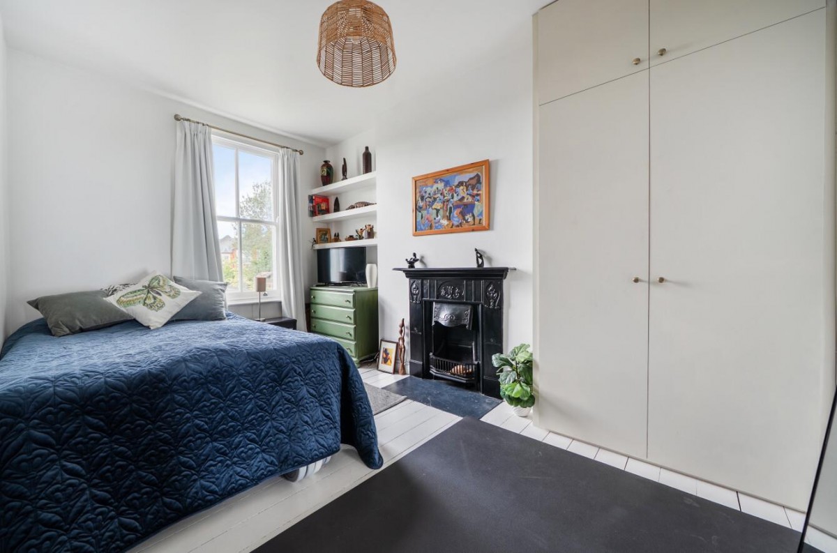 Merchiston Road, London, SE6 1SH