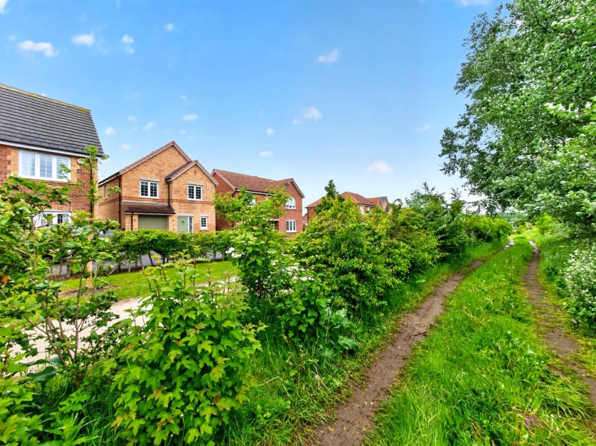 James Lloyd Drive, Stamford Bridge, York