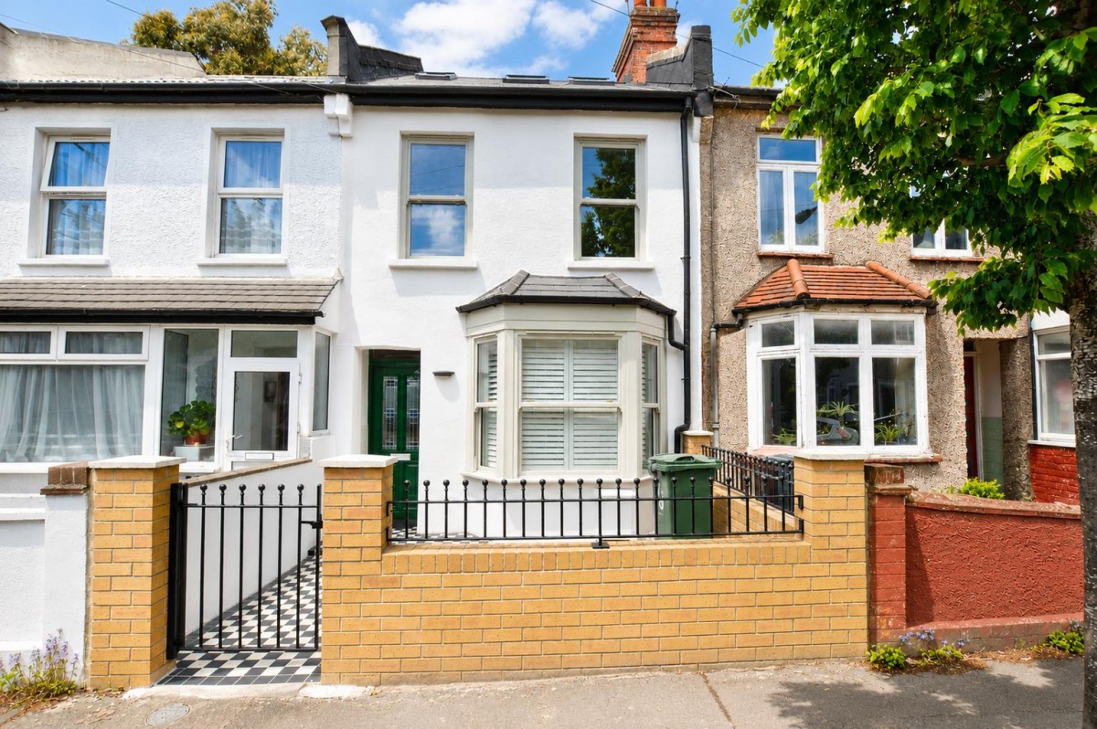 Goldsmith Road, London