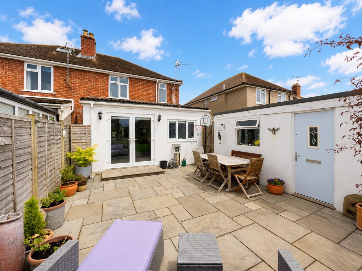 Box Road Avenue, Cam, Dursley