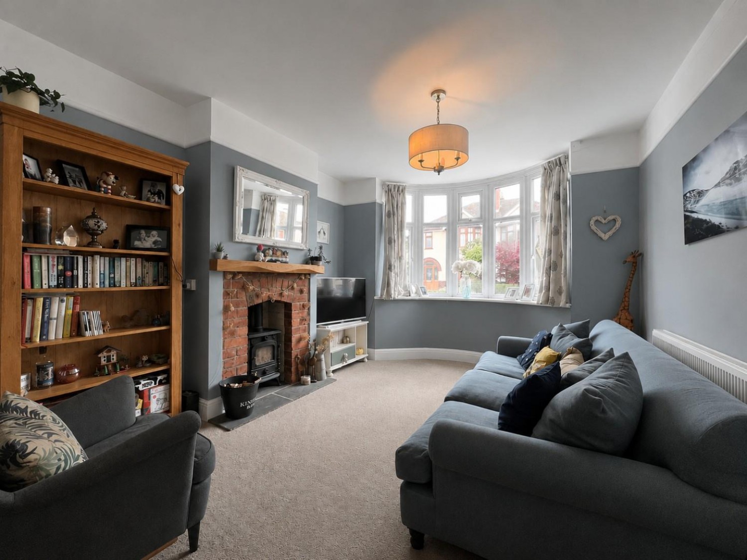 Box Road Avenue, Cam, Dursley