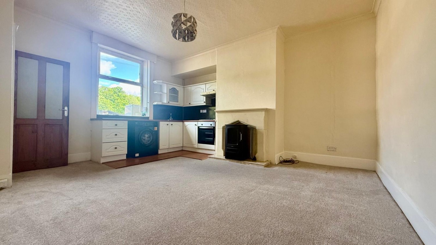 Bradford Road, Batley