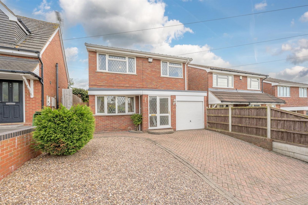 Margaret Close, Quarry Bank, DY5 2XD