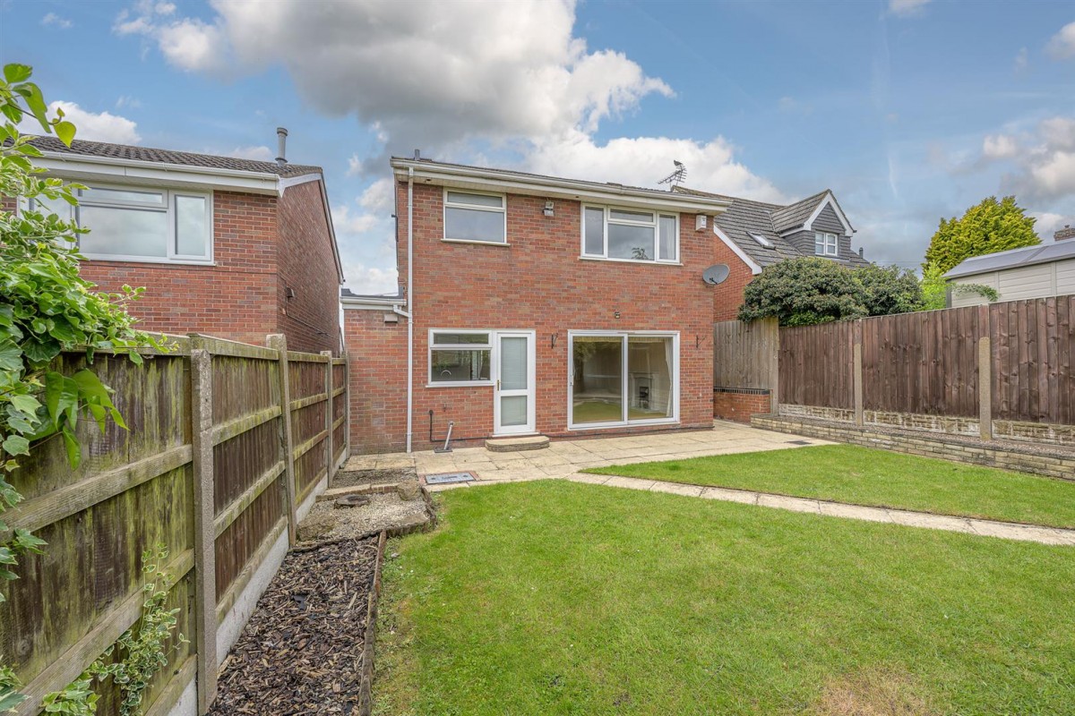Margaret Close, Quarry Bank, DY5 2XD