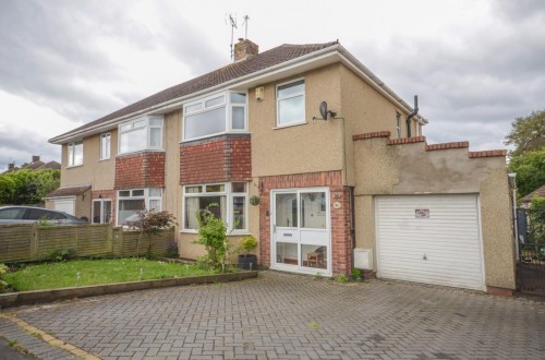 Fouracre Road, Downend, Bristol, BS16 6HG