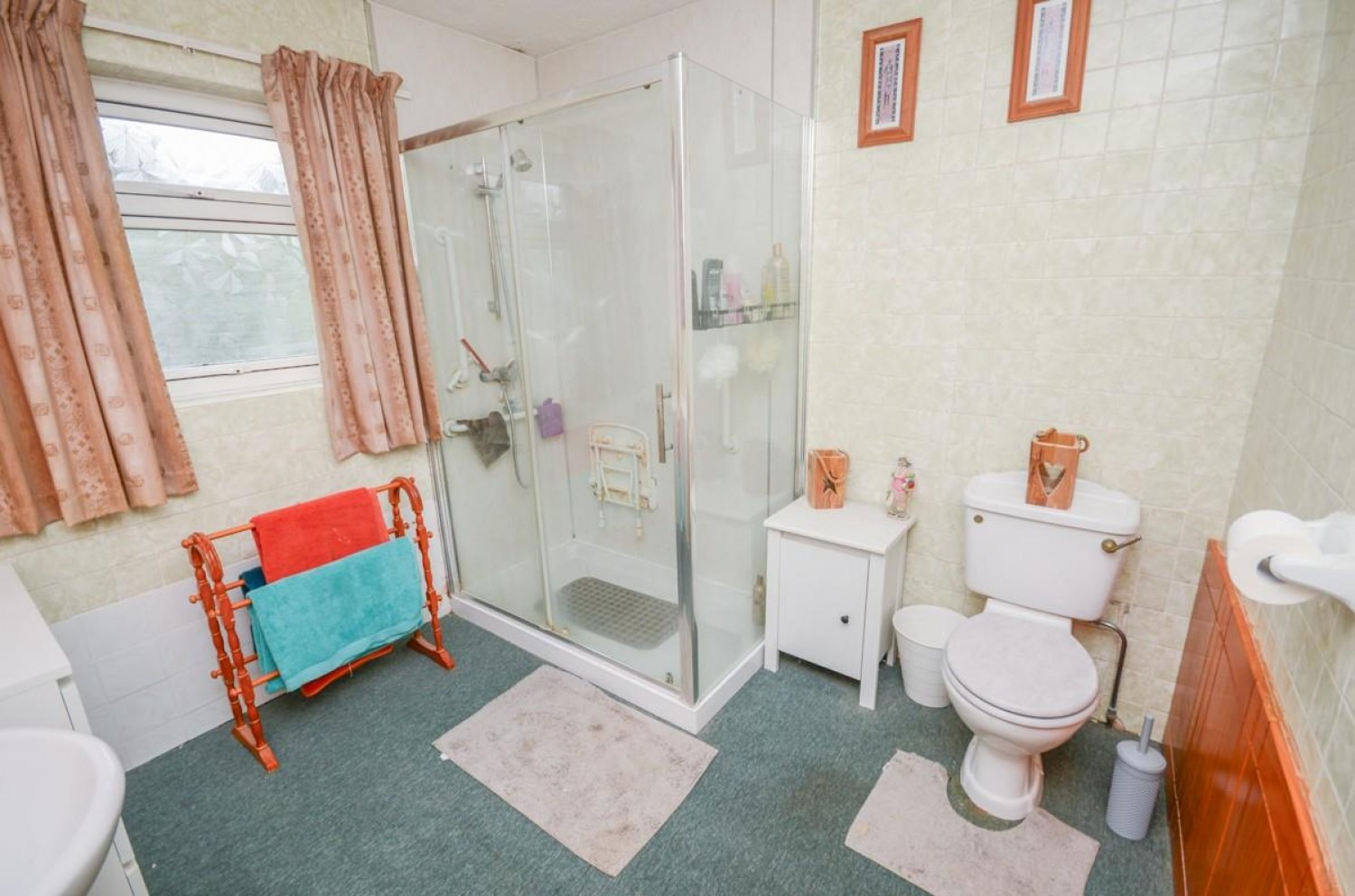 Fouracre Road, Downend, Bristol, BS16 6HG
