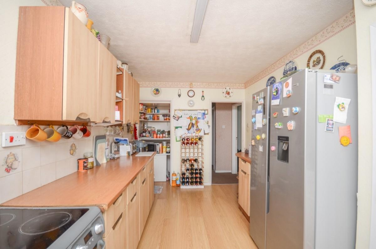 Fouracre Road, Downend, Bristol, BS16 6HG