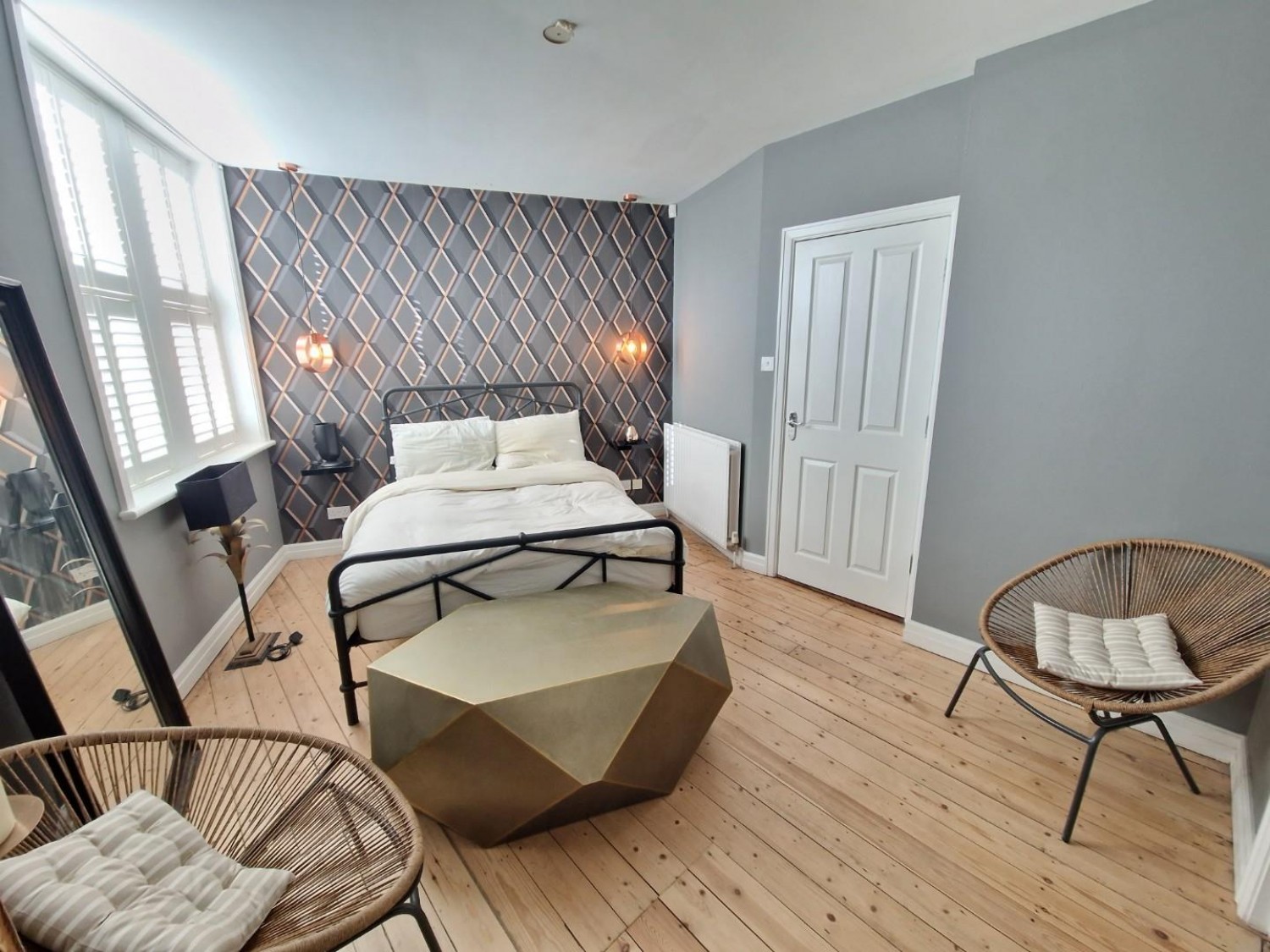 74 Leeds Road, Harrogate, HG2 8BG