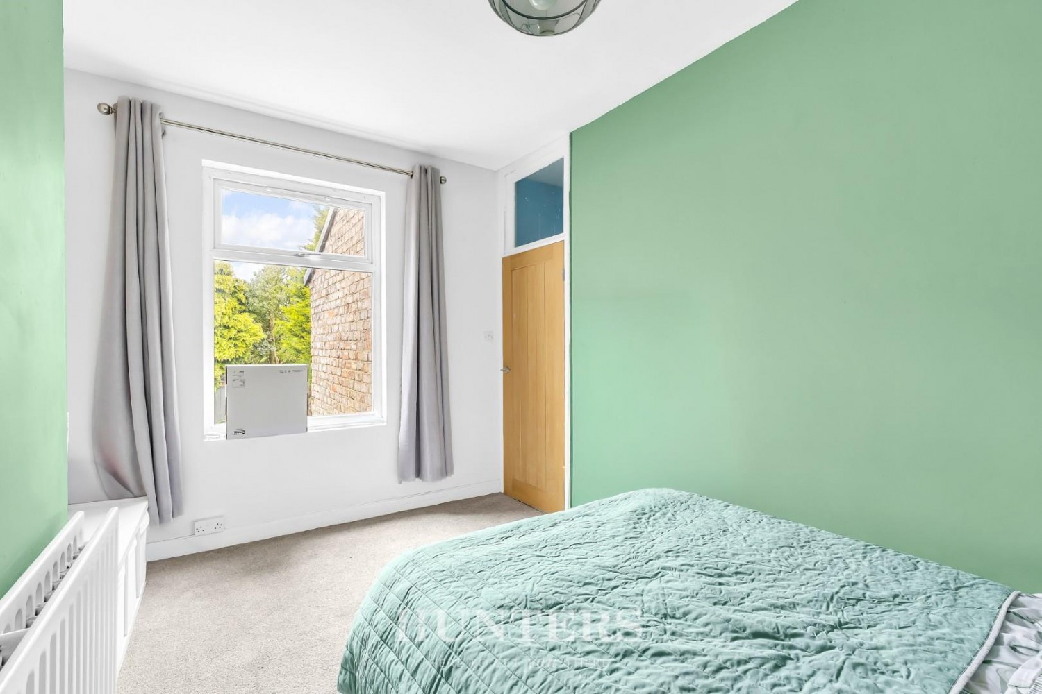 2 bedroom House for sale in Jubilee Road, Middleton, Manchester, M24