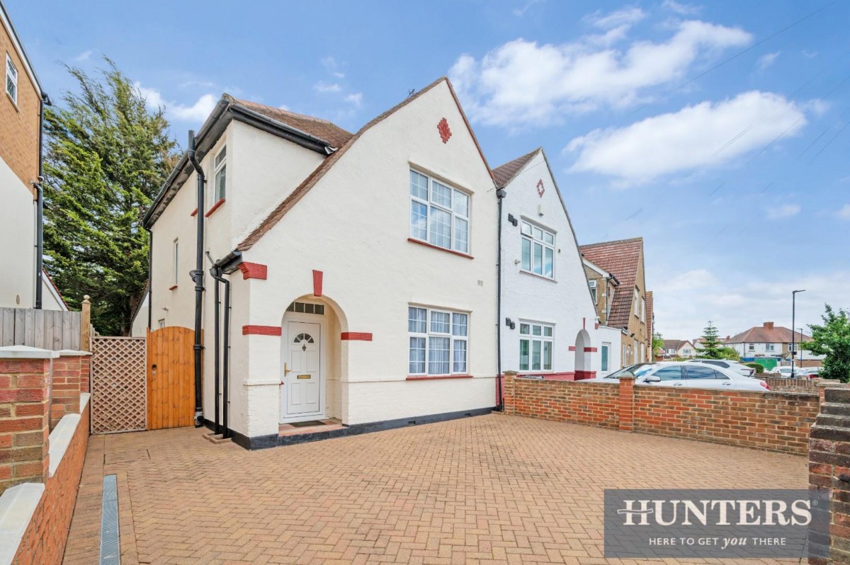 Chatsworth Crescent, Hounslow