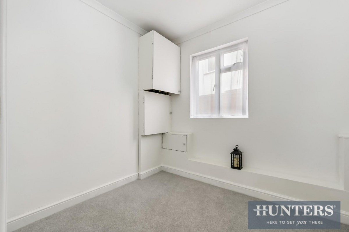 Chatsworth Crescent, Hounslow