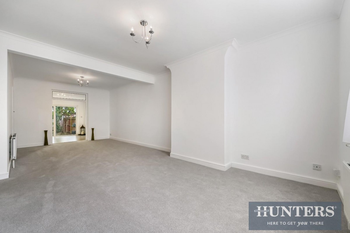 Chatsworth Crescent, Hounslow