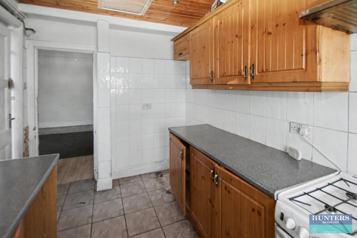 Leeds Road Bradford, BD3 7DB
