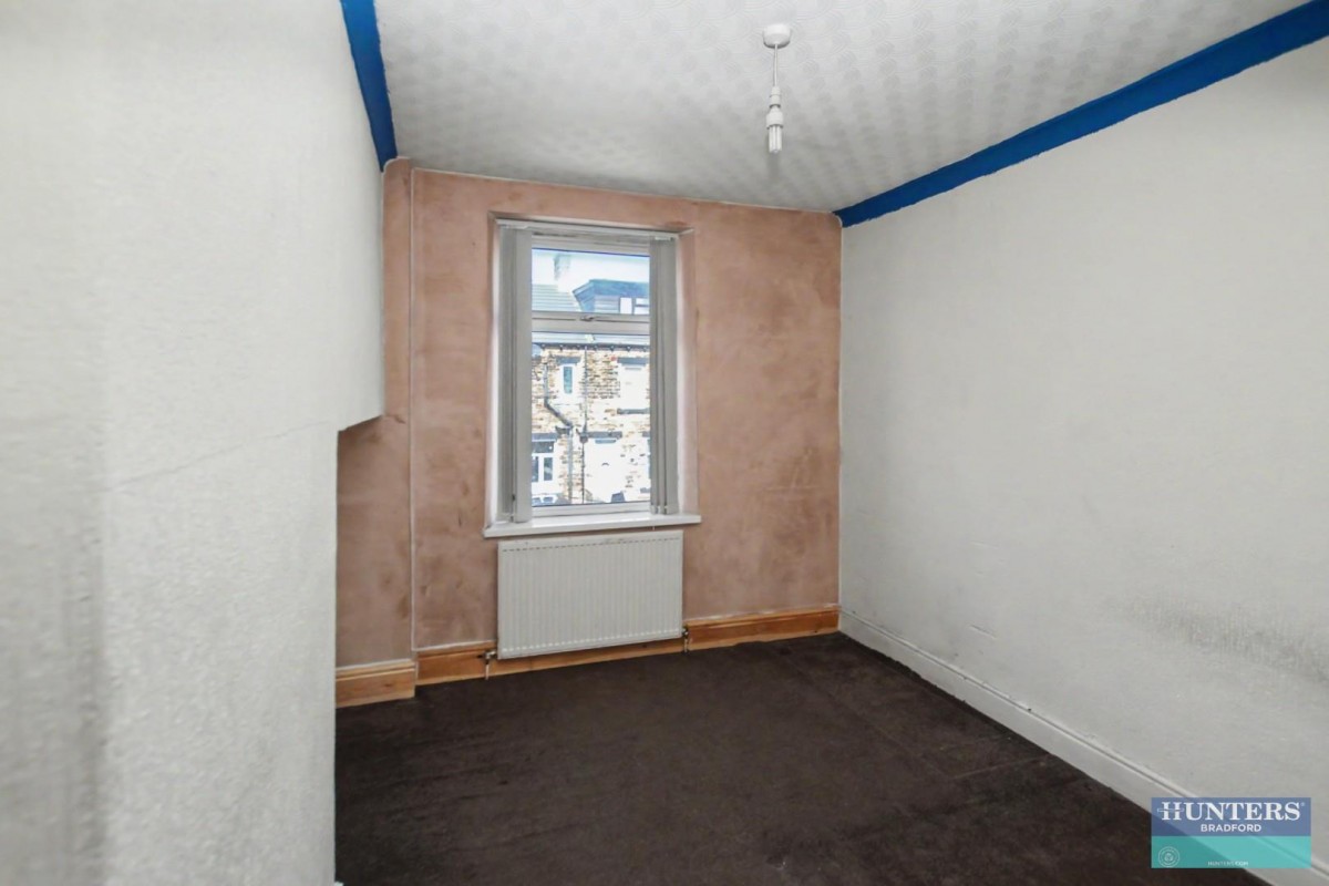 Leeds Road Bradford, BD3 7DB