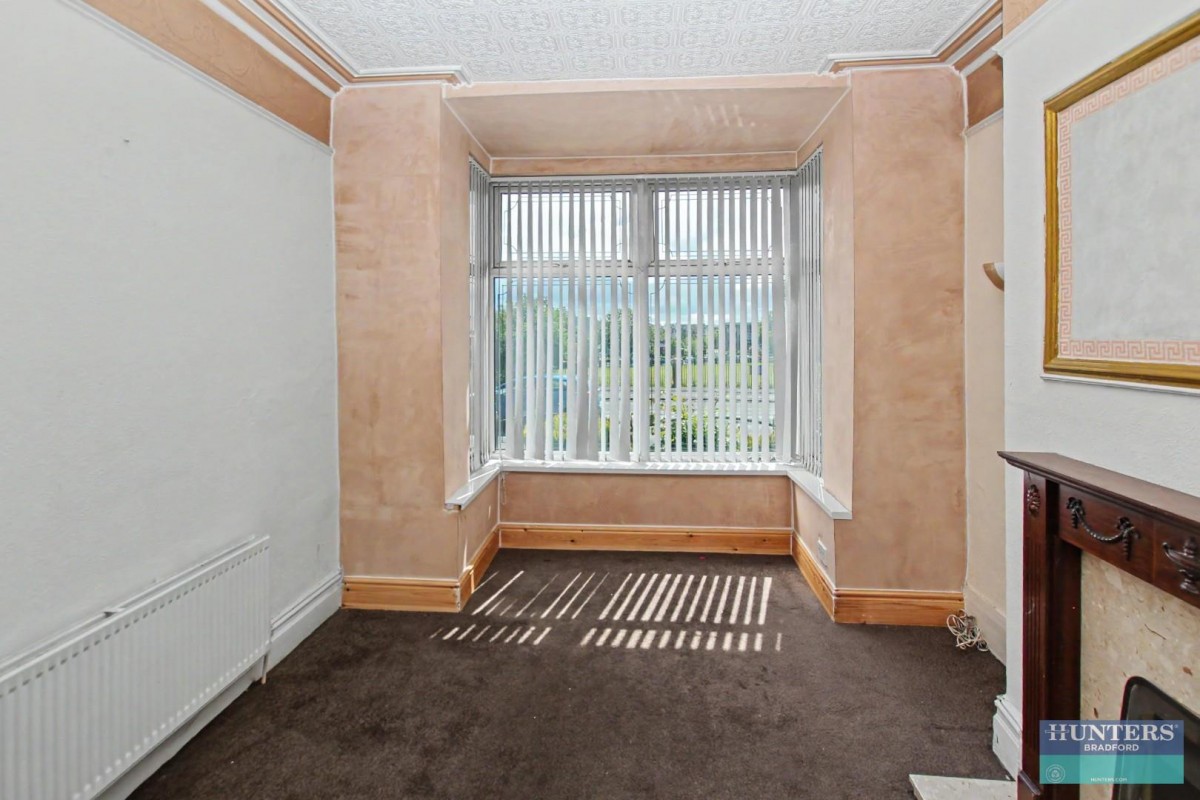 Leeds Road Bradford, BD3 7DB