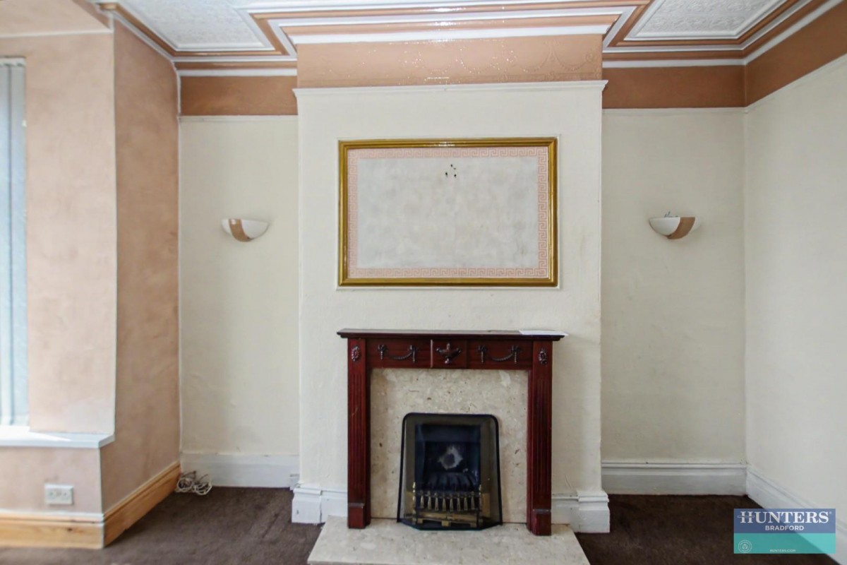 Leeds Road Bradford, BD3 7DB