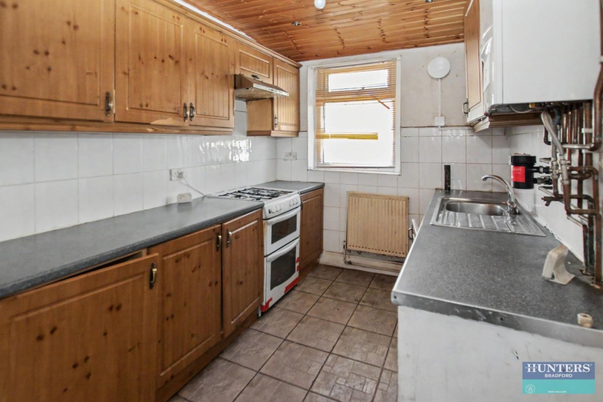 Leeds Road Bradford, BD3 7DB