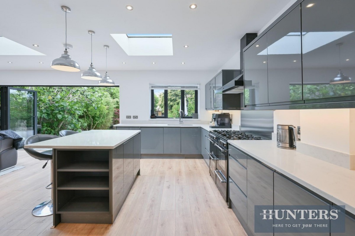 Lavender Avenue, Worcester Park , KT4 8RP