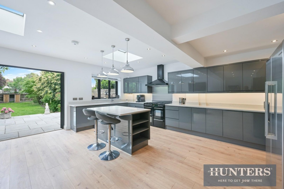 Lavender Avenue, Worcester Park , KT4 8RP