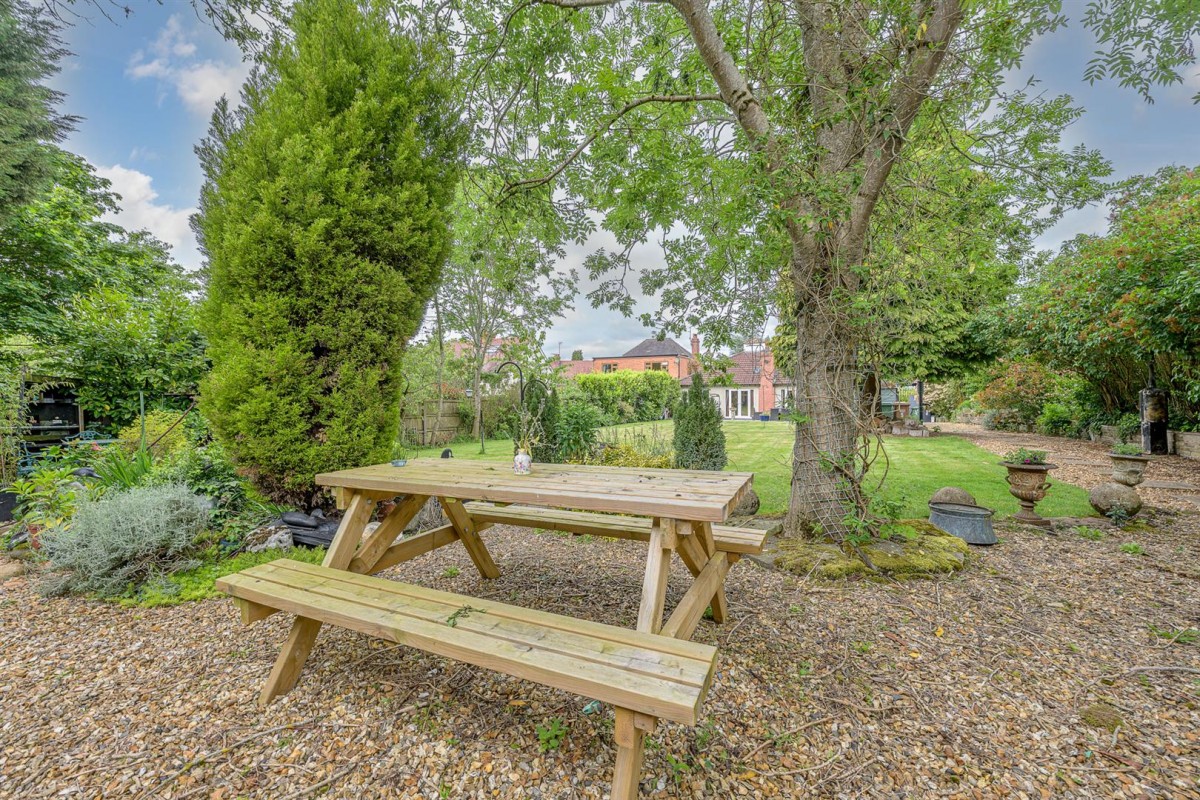 Limberlost, Forge Lane, Blakedown, DY10 3JF